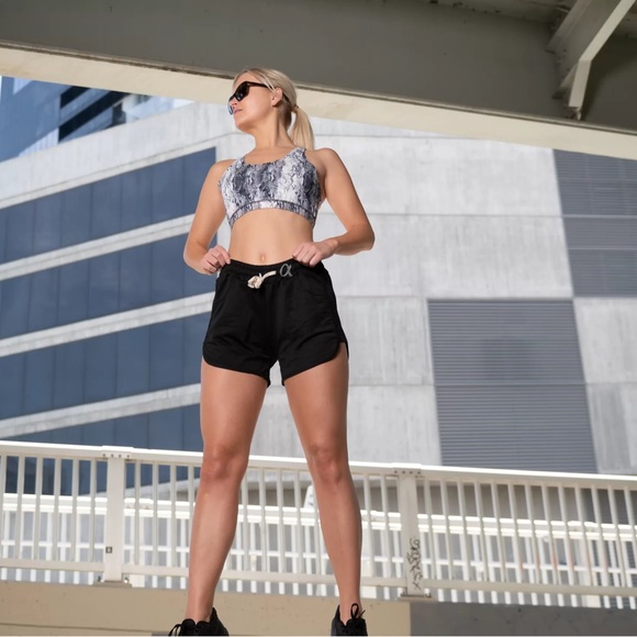 Comfy workout shorts - Picture 2 of 4